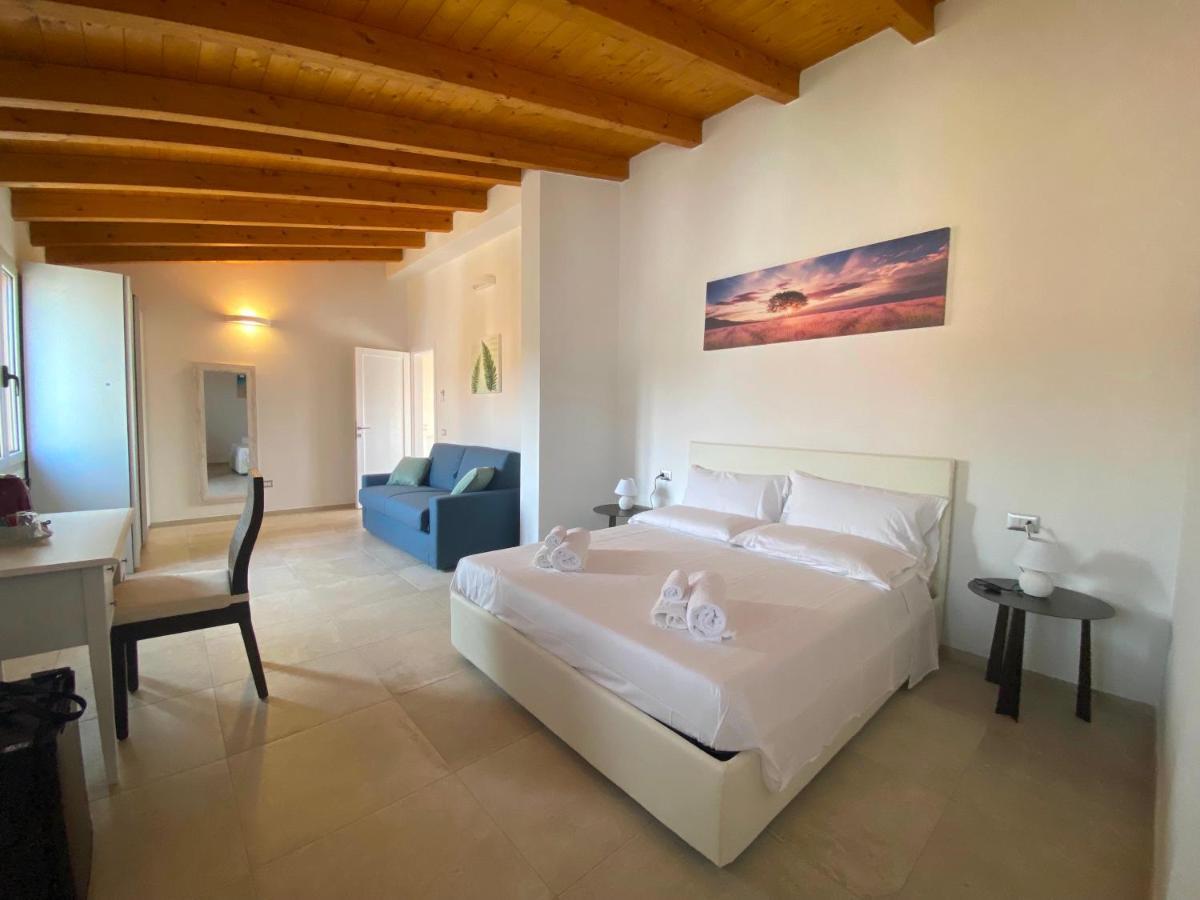 Punto Zero Rooms San Teodoro  Eksteriør bilde