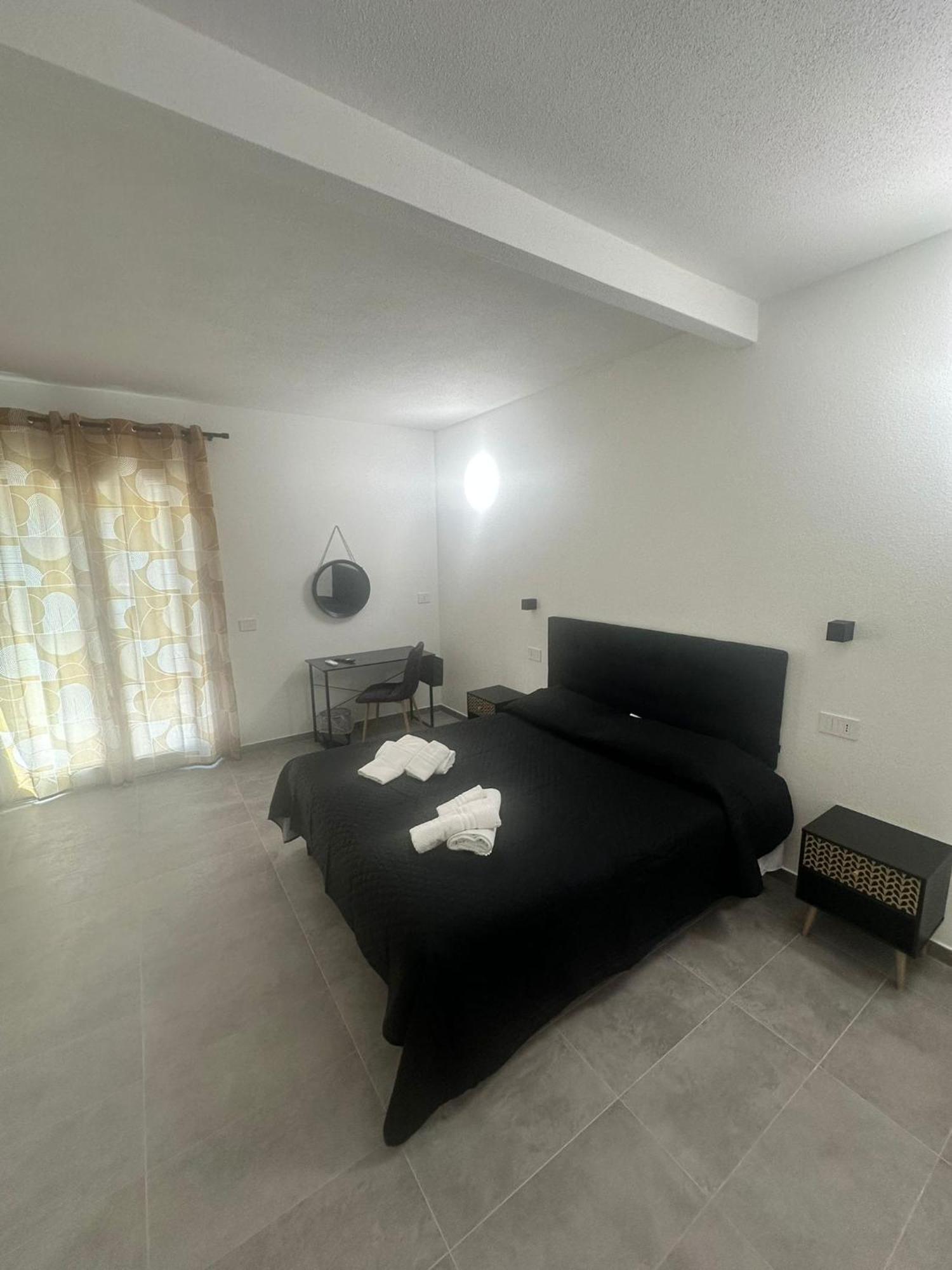 Punto Zero Rooms San Teodoro  Eksteriør bilde